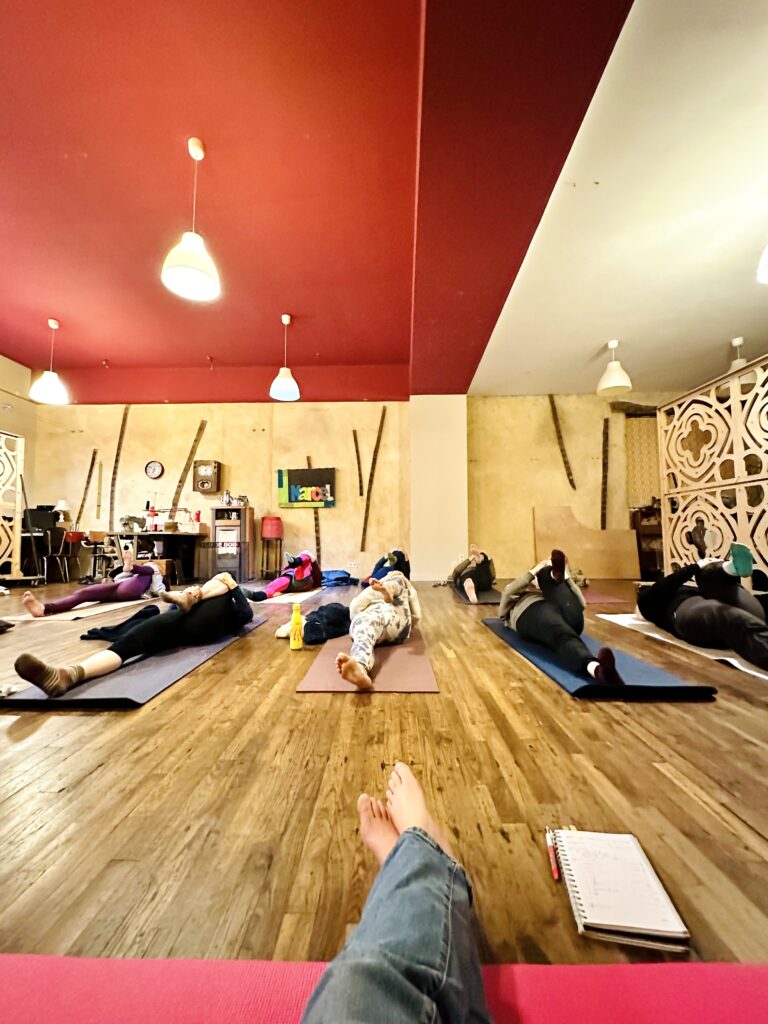 Cours de Hatha yoga à Moncontour — de Chez Carole, Côtes-d'Armor